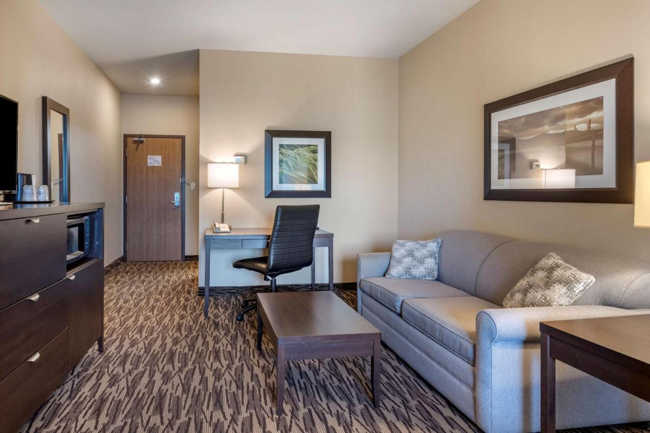 Best Western Plus Bridgewater Hotel & Convention Centre Eksteriør billede